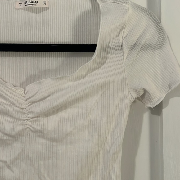 Pull&Bear White Ribbed Short Sleeve Crop Top with Scrunch Chest — Size L - Picture 3 of 6